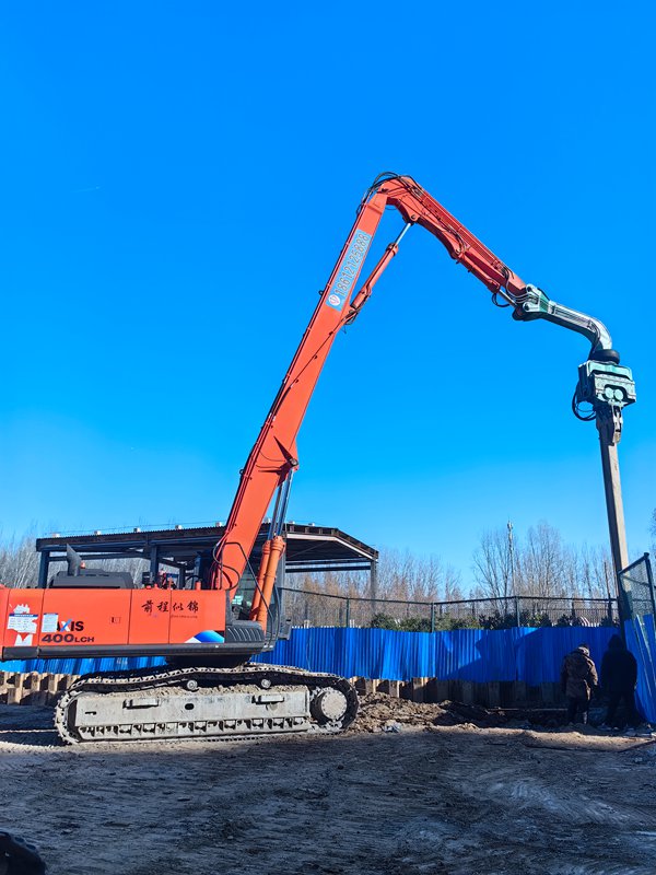 日立400打桩机